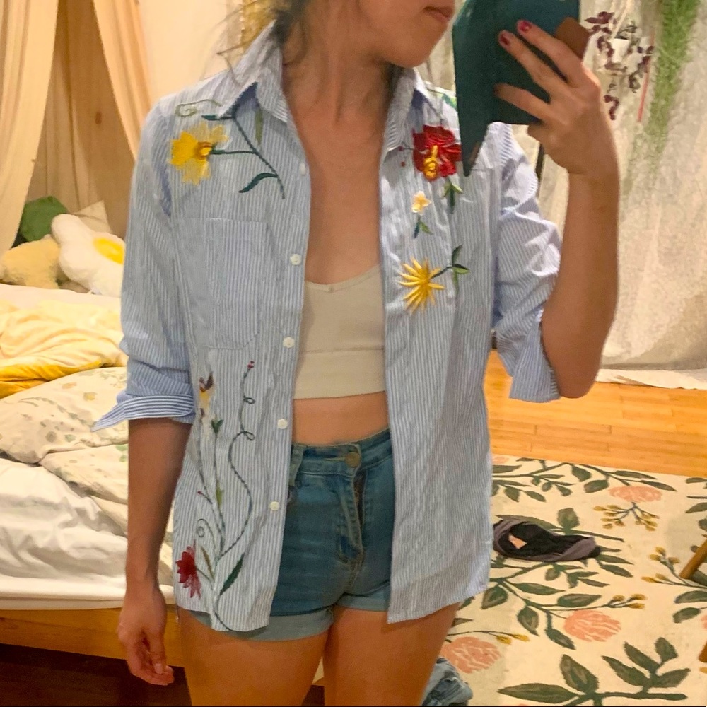 Embroidered Floral Button Up
